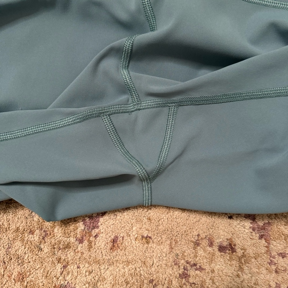 Lululemon Train Times Pant 25" Sz 6 - Picture 7 of 13